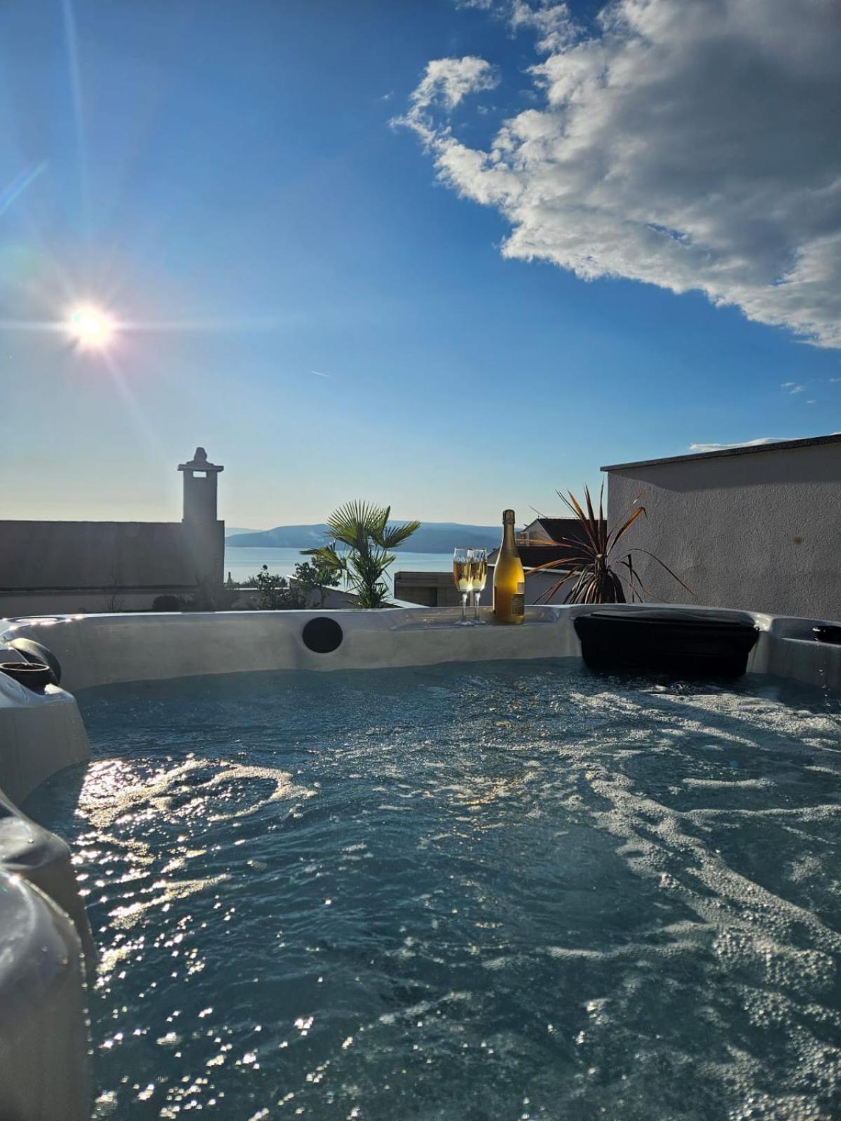 Apartman Koko With Private Jacuzzi Makarska Buitenkant foto