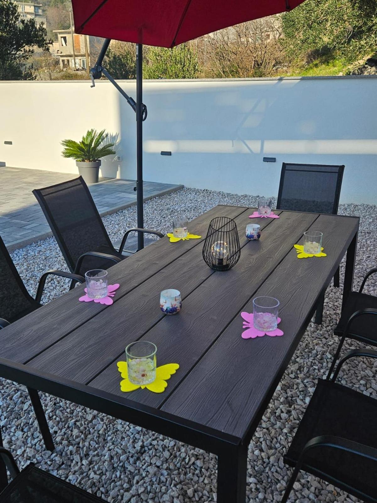 Apartman Koko With Private Jacuzzi Makarska Buitenkant foto