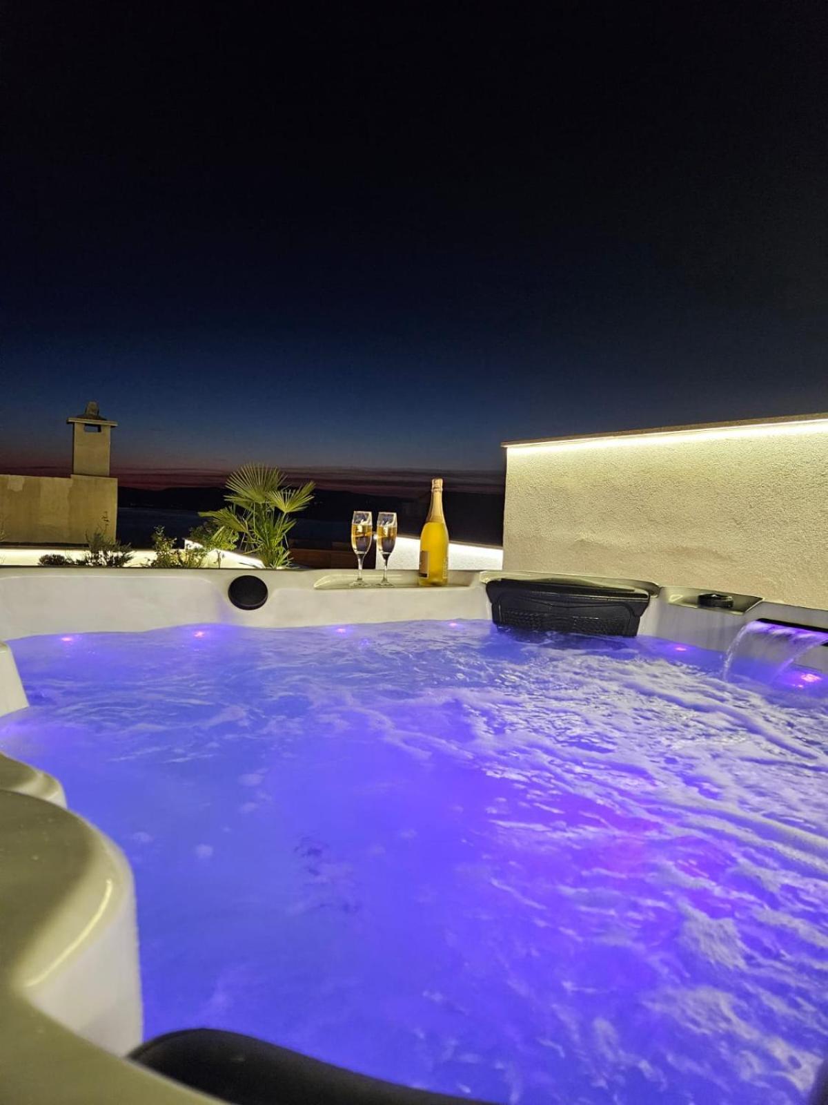 Apartman Koko With Private Jacuzzi Makarska Buitenkant foto