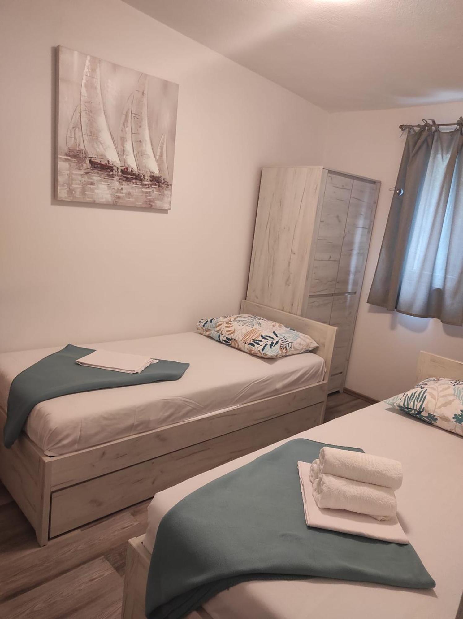 Apartman Koko With Private Jacuzzi Makarska Buitenkant foto