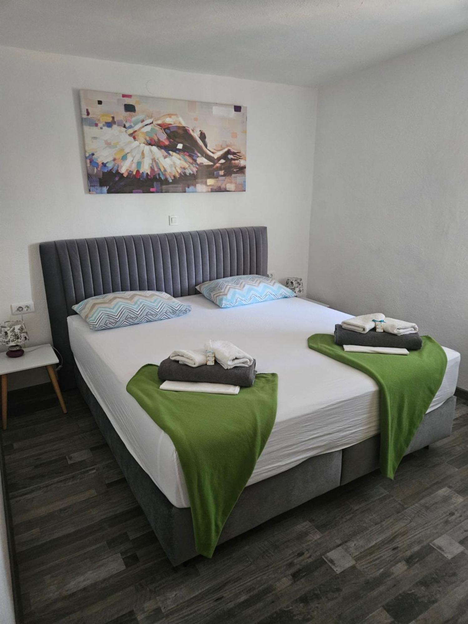 Apartman Koko With Private Jacuzzi Makarska Buitenkant foto